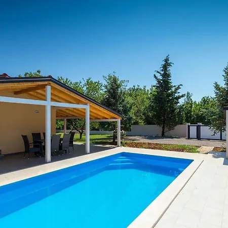 Nezakcij Дом отдыха