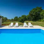 Holiday home Nezakcij *