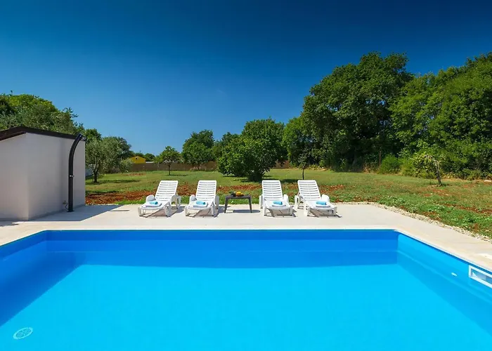 Будинок відпочинку Nezakcij *